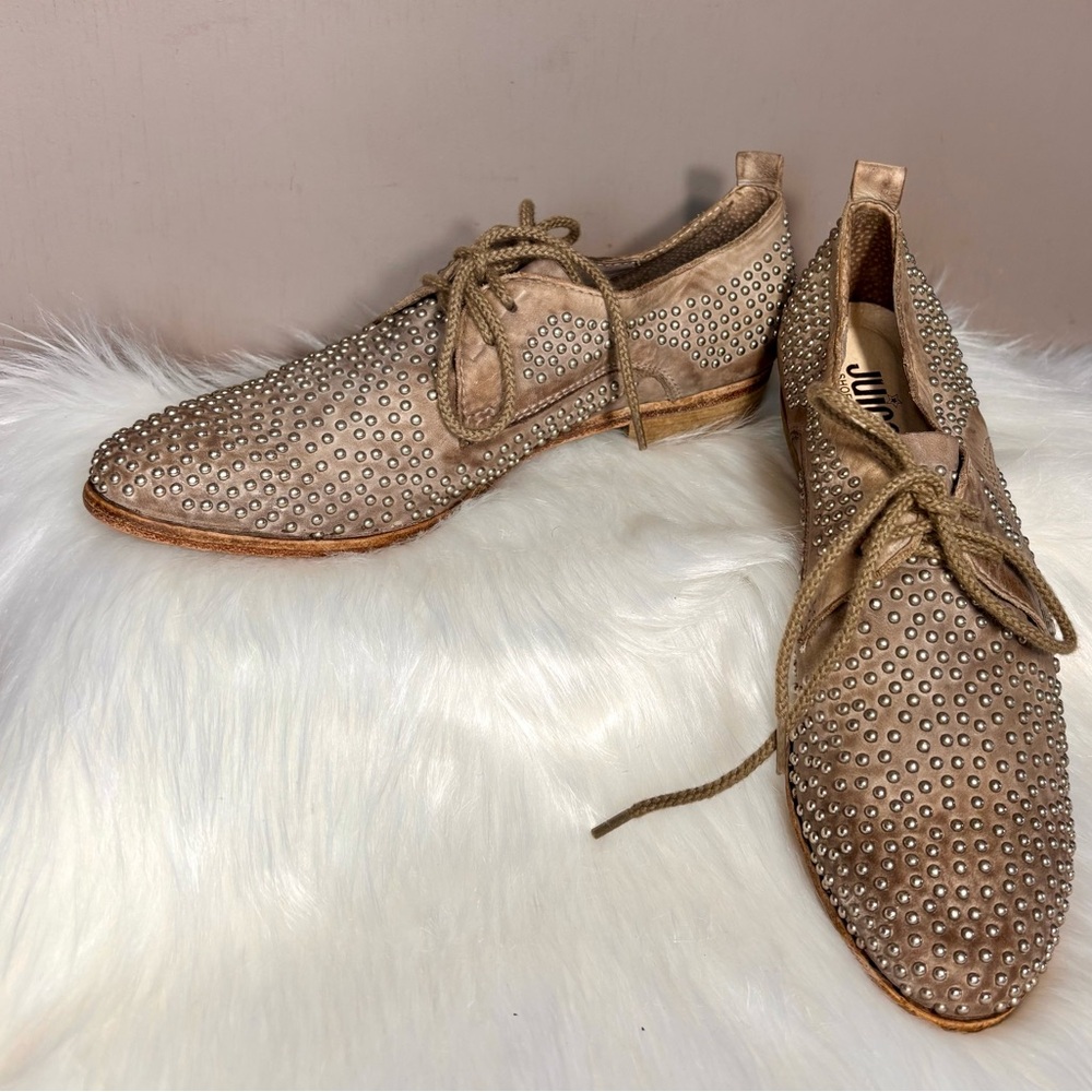 JUICE SHOES Studded Leather Distressed Loafers - Picture 6 of 6